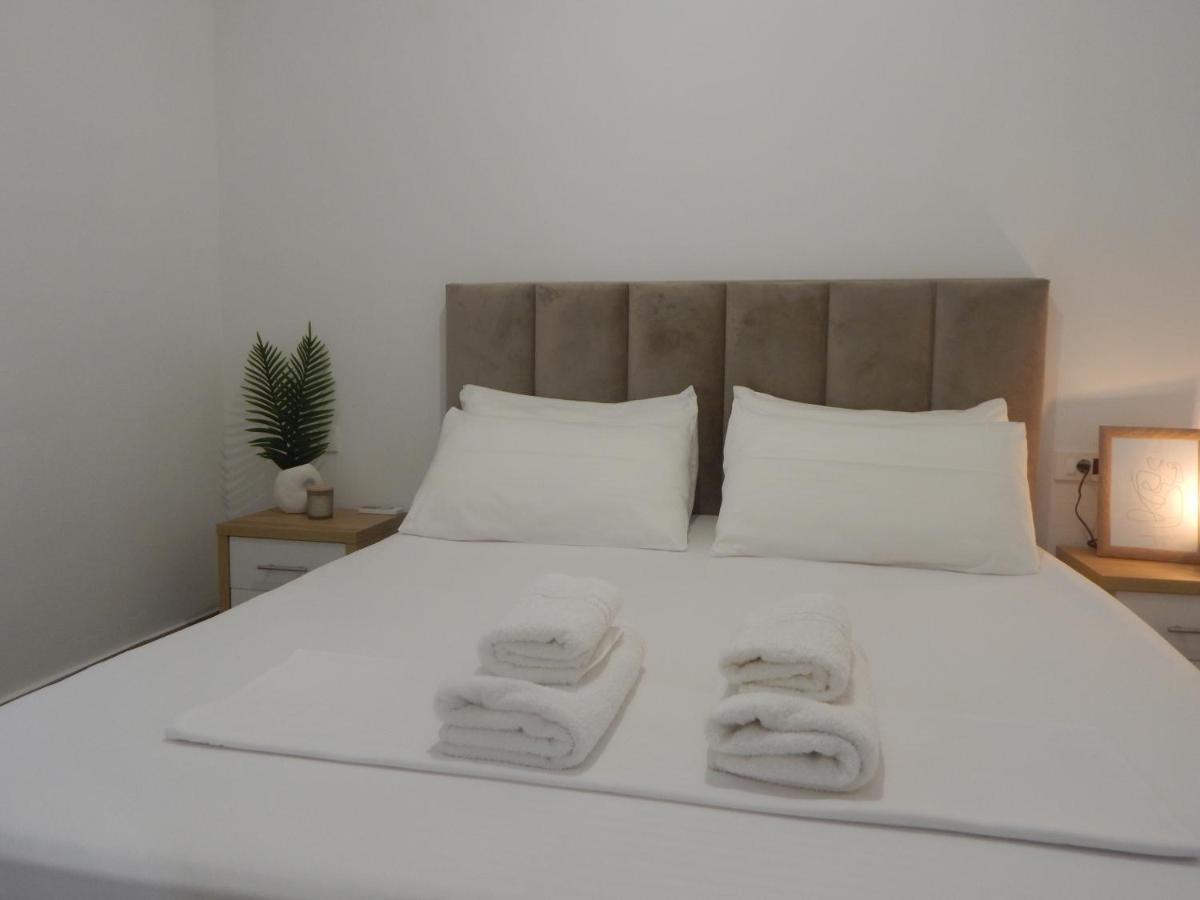 Bel Air Rooms Himare Esterno foto