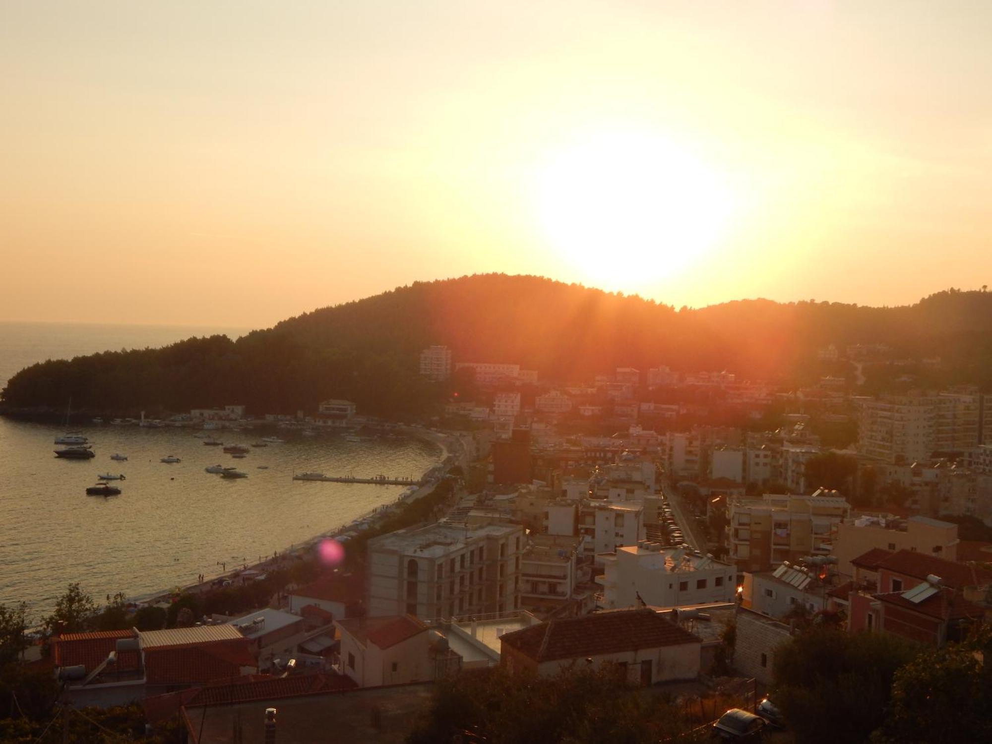 Bel Air Rooms Himare Esterno foto